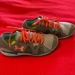 UnderArmour woman’s size 8 shoes